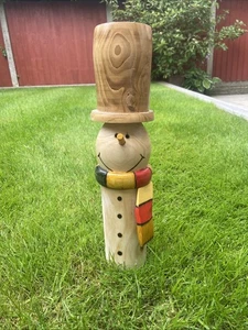Wooden snowman - Picture 1 of 4