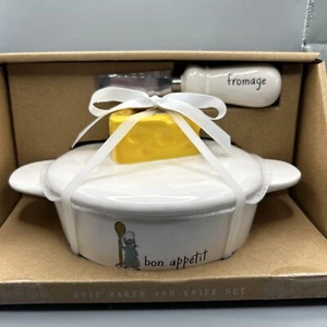 Rae Dunn Disney Ratatouille BON APPETIT Brie Baker FROMAGE Cheese Knife Set NEW - Picture 1 of 6