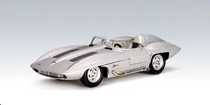AutoArt 51001 - Miniature Chevrolet Corvette Stingray Gris métallisé 1959 (1:43) - Photo 1/3