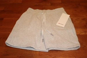 Brandneu mit Etikett lululemon Scuba hoch geschnittene Shorts 5" UVP 68 $!!! - Bild 1 von 13