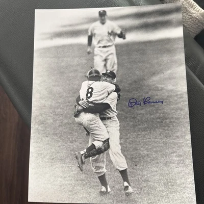 Signed Don Larsen Perfect Game 11x14 Photo Signed New York Yankees Hugging Berra - Image 1 of 4