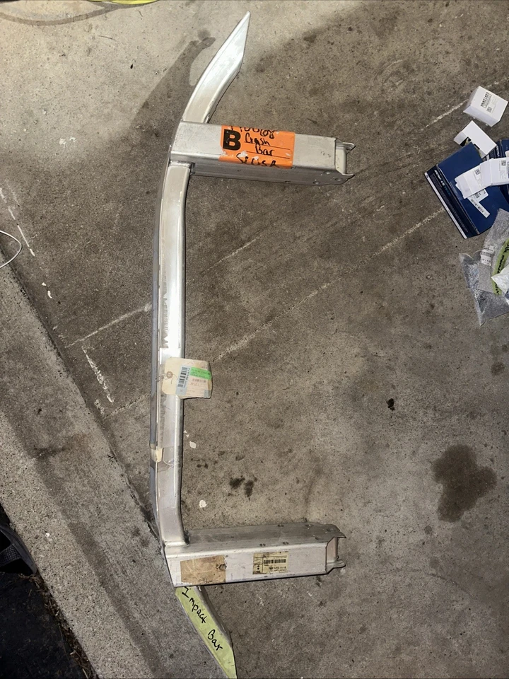 Barra de impacto 51117373406 G14 G15 Foto 1 de 2