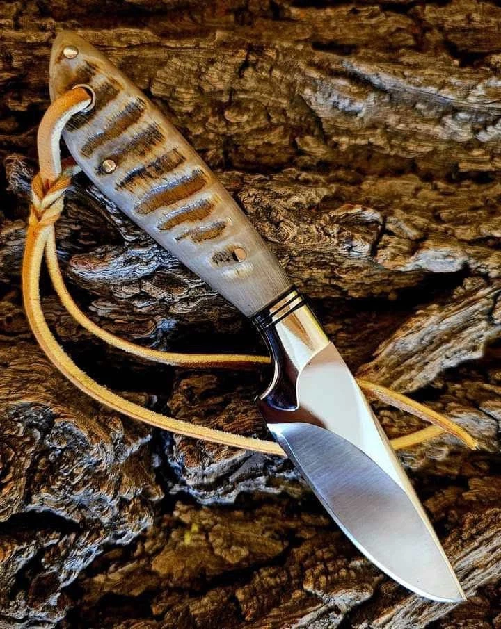 PK CUTLERY CUSTOM HANDMADE STAINLESS STEEL SKINNER KNIFE STEEL GUARD AND WOLF - Image 1 of 1