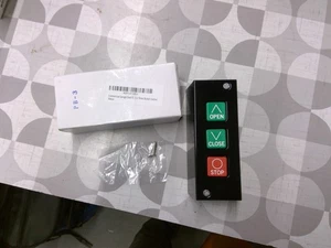 Commercial Garage Door Opener-3 Button Station NO:X001JC1ZEJ *FREE SHIPPING* - Picture 1 of 3