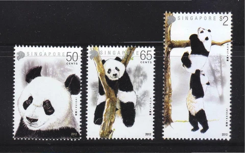 SINGAPORE 2012 GIANT PANDA COMP. SET OF 3 STAMPS IN MINT MNH UNUSED CONDITION Cover
