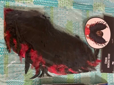 Halloween negro/rojo diablo y hombro alas emplumadas  Foto 1 de 2