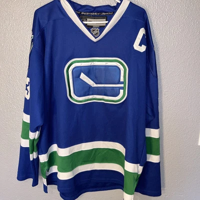 Vancouver Canucks Hockey Jersey Henrik Sedin Captain Embroider NHL Reebok 54 XXL - Image 1 of 4