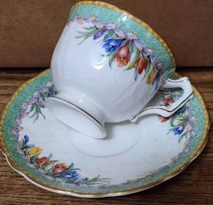Circa 1930s AYNSLEY Bone China Teacup and Saucer Set England with Crocus - Picture 1 of 4