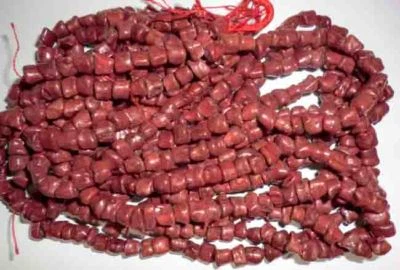Dark Rust Colored Vintage Coral Beads 1 String Drum Chunks Chips 21g WB37 - Image 1 of 4