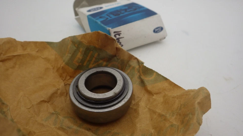 New Genuine Ford Mondeo MK1 MK2 MK3 Cougar Gearbox Needle Bearing 1020971 - Image 1 of 1