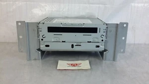 2008-2012 Land Rover LR2 AM FM CD Player Radio Receiver OEM 6G9N-18C815-TA - Picture 1 of 5