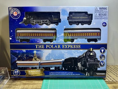 Lionel The Polar Express Battery Operated Train Set 28 Pieces 71-1925-200 - Image 1 of 4