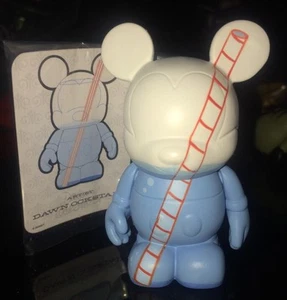 DISNEY VINYLMATION 3 Urban 2 Glass Half Full Empty Water Straw With Card - Picture 1 of 1