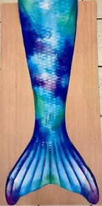 Pelle coda di sirena Fin Fun (onde acquerello) - Foto 1 di 1