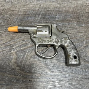 Antique Kilgore 1935 "Invincible" Cast Iron Cap Gun Broken - Picture 1 of 14