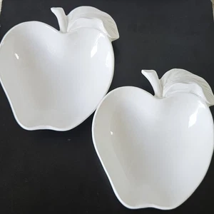 Vintage Pair White Apple Shaped Dishes Made in Italy 5" X 5.5" - Picture 1 of 11
