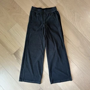 Lululemon Scuba Mid Rise Wide-Leg Pant Velvet Cord Dark Gray Women’s 6 - Picture 1 of 5