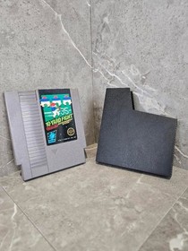 10-Yard Fight for Nintendo Entertainment System (NES) 1985 w/ protective sleeve