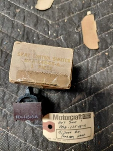 Interruptor de asiento eléctrico Ford 1955 1956 B5A-14545-A NOS FEA-14545-A NOS - Imagen 1 de 2