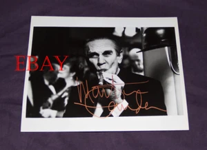 Martin Landau signed photo as Bela Lugosi in "Ed Wood" lighting cigar RARE mint - Picture 1 of 2