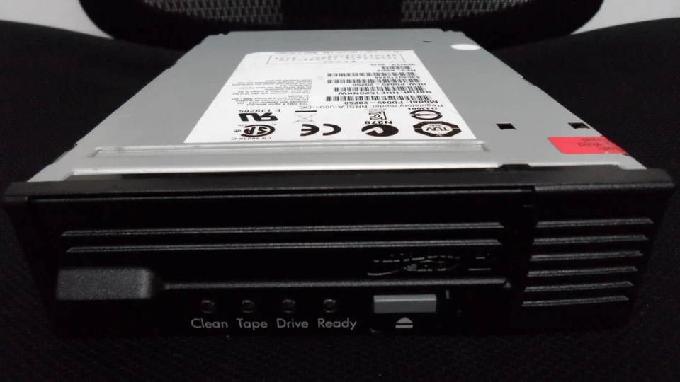 HP Storageworks Ultrium448 Ultrium2 LTO2 HH SAS Interna Drive PD045A PD045-20250 - Image 1 of 3