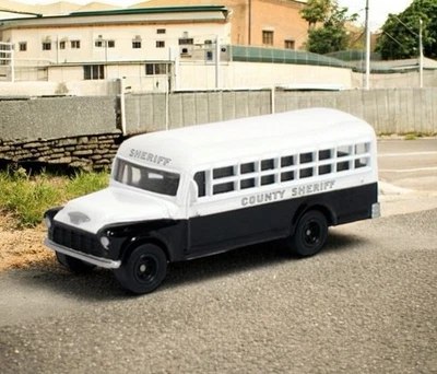 Johnny Lightning White Lightning American Heroes Police '56 Chevy Bus CHASE - Image 1 of 4