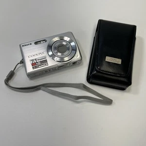 Nikon Coolpix S200 7.1MP Digital Camera - Silver - Picture 1 of 7