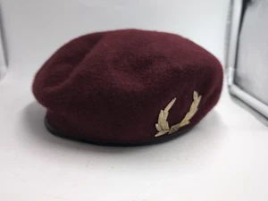 Vintage weinrotes Militär Barett mit abnehmbarer "183" Pin - Bild 1 von 15