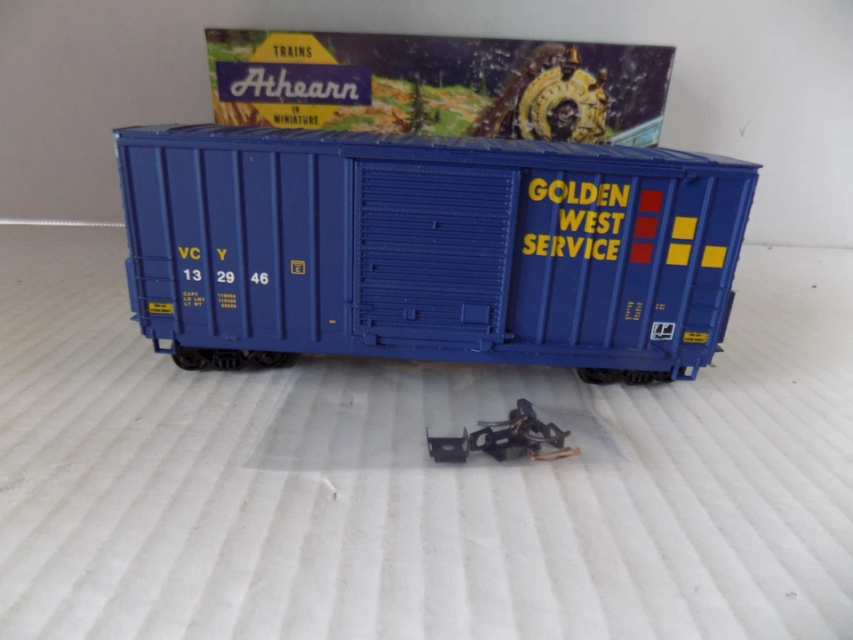 40FT. HI-CUBE BOX CAR FOR; GOLDEN WEST SERVICEBY ATHEARN HO SCALE FREIGHT CAR PO - Image 1 of 4