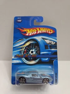 Hot Wheels Ford GT-40 in hellblau mit orangen Streifen (GULF) 2005 Sammler #162 - Bild 1 von 7