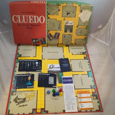 Vintage Cluedo Detective Board Game Waddingtons 1972 Murder At Tudor House - Image 1 of 4