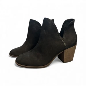 ¡NUEVO! Lucky Brand Sivya Botines Sin Cordones Cuero Tacón Botas Negras 6 M - Imagen 1 de 7