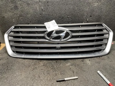 (LOCAL PICKUP ONLY) Grille Upper Korea Built 5 Bar With Camera Fits 17-19 SANTA  - Image 1 of 4