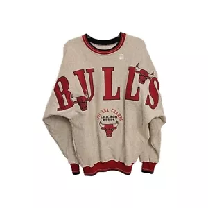 NEW WITH TAGS VINTAGE LEGEND 1996 CHICAGO BULLS NBA CHAMPS SWEATSHIRT SZ M RARE - Picture 1 of 7