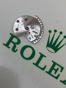 GENUINO Auténtico Rolex 2230 2235 - 140 Dispositivo Automático Puente Superior, Perfecto - Imagen 1 de 2