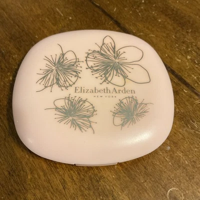 Elizabeth Arden FourEver Glow Highlighting Powder Highlight 01 .5 OZ  NO BOX - Image 1 of 4