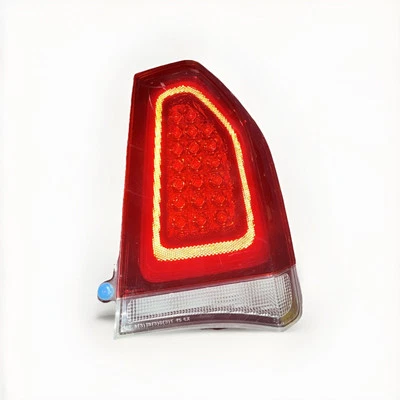 ✅✅✅ 2015 2016 2017 2018 2019 2020 Chrysler 300 задний фонарь правый от оригинального производителя - Изображение 1 из 4