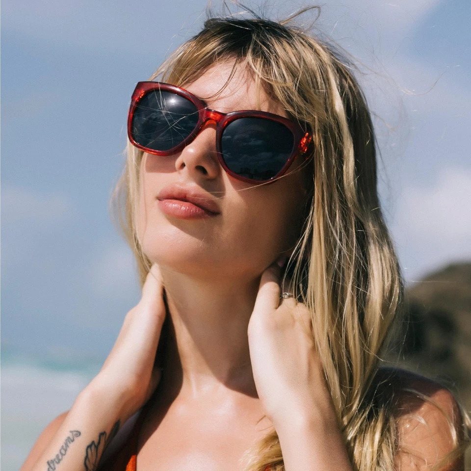Gafas de sol ZENOTTIC polarizadas mariposa para mujer marco grueso tono UV400 Foto 1 de 4