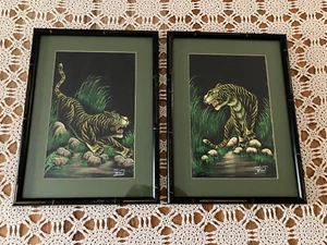 Coppia dipinti vintage vetro ricoperto incorniciato artista vietnamita firmati su tigri di seta - Foto 1 di 14
