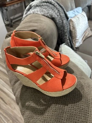 Sandálias plataforma Michael Kors laranja feminina DAMITA espadrille tamanho 7 sapatos - Imagem 1 de 4