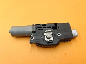20-24 BMW 840 850 F92 G16 PANORAMIC SUNROOF MOONROOF CONTROL MOTOR OEM - Picture 1 of 5