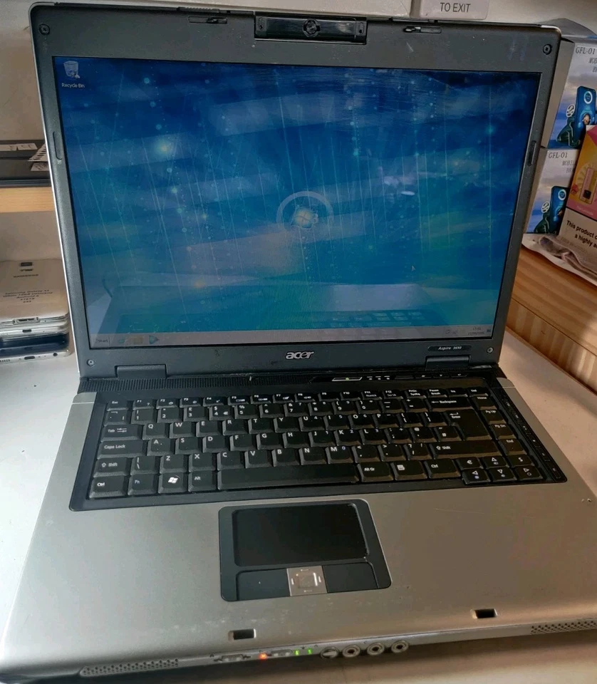 Acer Aspire 3690 Old Laptop Working 120GB HDD, 2GB RAM #257H Read Description  - Image 1 of 4