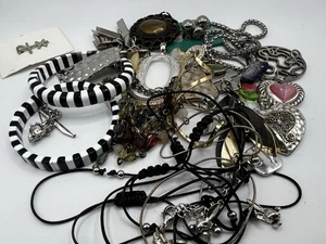 Lote de joyas rotas para hacer y reutilizar joyas artesanales  - Imagen 1 de 7