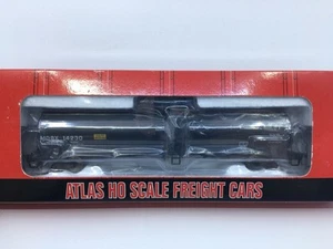 HO Atlas 1624-1 Mobil ACF 23,500 Gallon Tank Car MOBX #14230 Metal Wheels - Picture 1 of 10