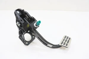 2019 - 2025 GENESIS G70 BRAKE FOOT STOP PEDAL W/ TRAVEL SENSOR OEM 32800J5200 - Picture 1 of 11