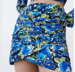 Zara Blue Black Floral Printed Co-Ord Ruched Pleated Mini Skirt Beach Size S - Picture 1 of 11