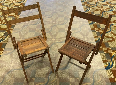 ANTIQUE YOUTH/CHILD WOOD SLAT FOLDING CHAIR Cover