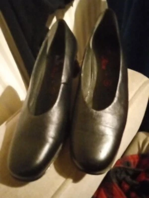 Womens, Size 9 Black Leather,Slip On, Heels, Airways By RIEKER - Image 1 of 4