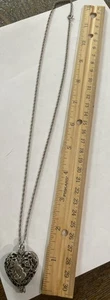 Collana medaglione mani che pregano - Foto 1 di 4