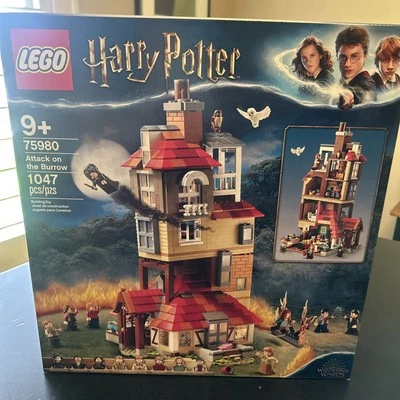 LEGO Harry Potter: Attack on the Burrow (75980) - Image 1 of 2